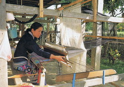 A  Thai  Lue's  weaving, a  local  hand  loom  in  Chiang  Rai
