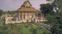 Wat  Kaew  Phichit  i