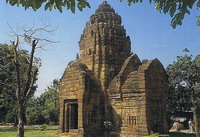 A  chapel  in  Kamphaeng  Temple